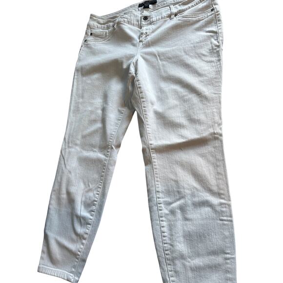 Torrid White Skinny Jeans – Size 22R - Picture 1 of 7